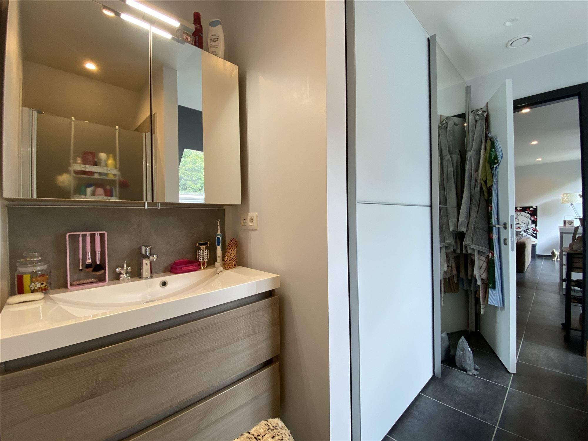 Energiezuinig 1-slpk appartement met garage en uniek zicht op groen in hartje Evergem foto 12