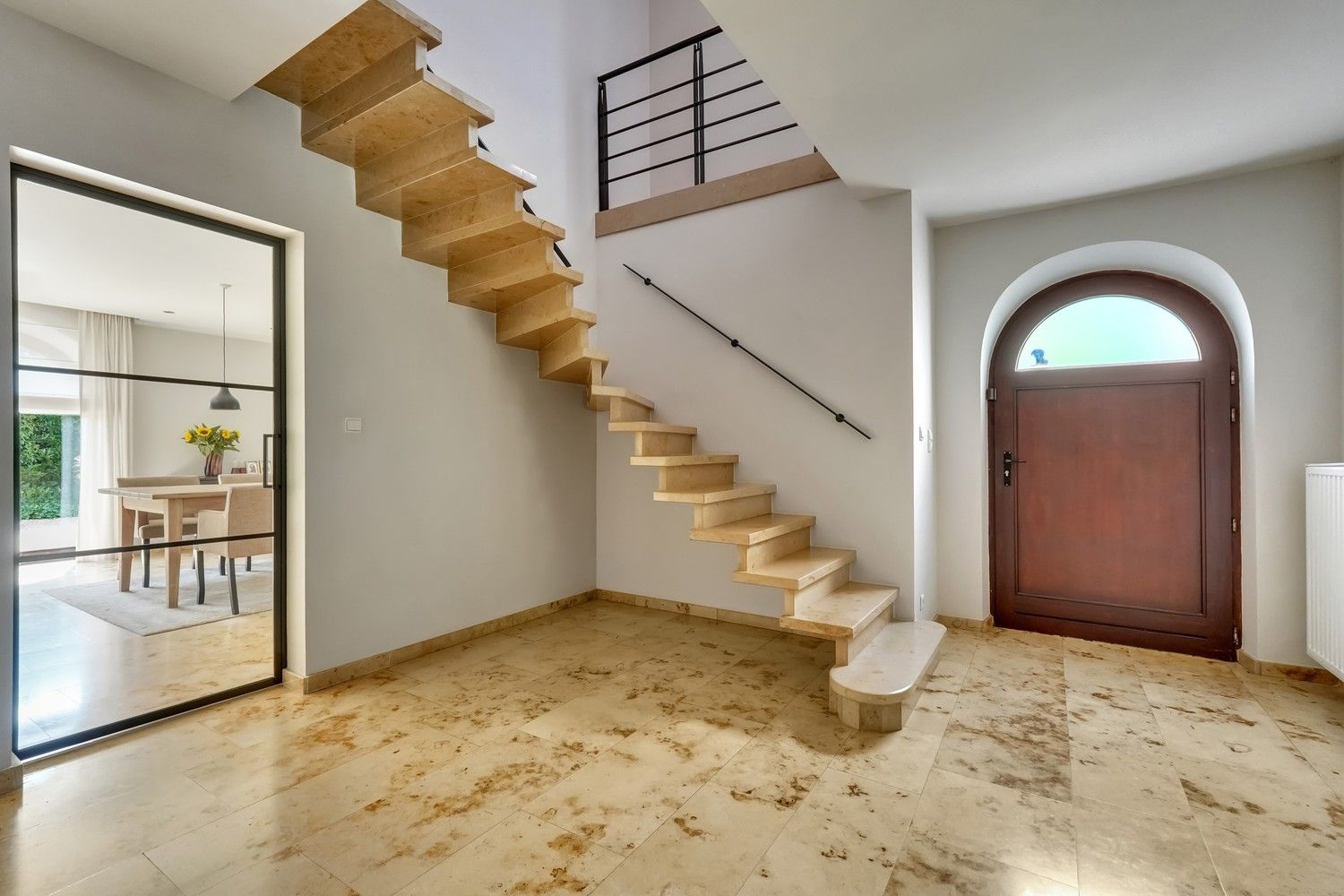 Uitstekend gelegen, gerenoveerde villa op 10a foto 25