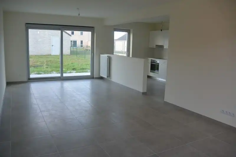 Moderne en energiezuinige woning met 3 slaapkamers, garage en zolder te huur in Heule – perfect voor comfortabel wonen! foto 2