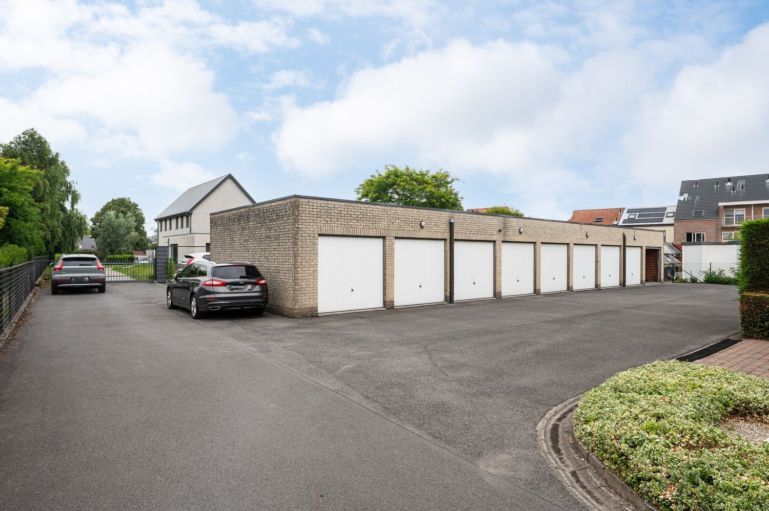 Instapklaar duplex-appartement met terras en garage in Adegem foto 22