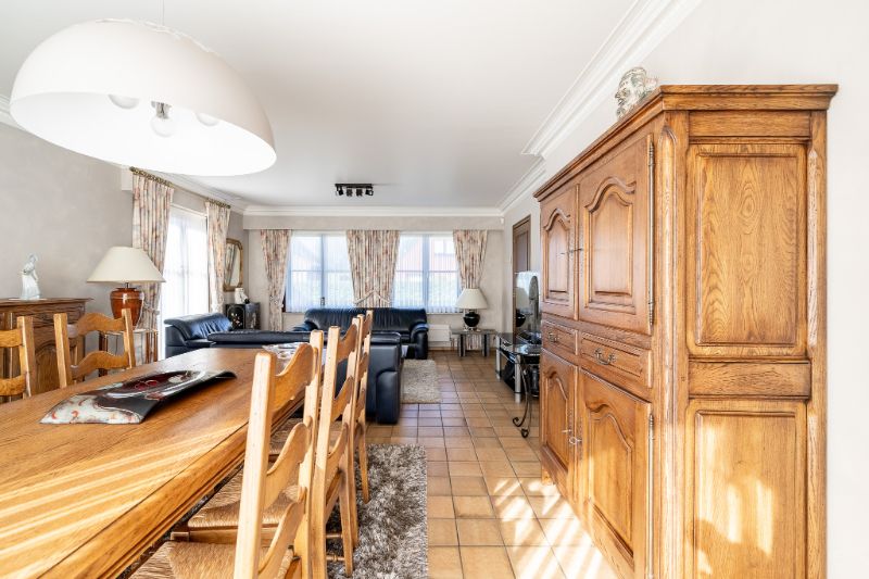 Charmante, instapklare woning met prachtige tuin in rustige doodlopende straat gelegen in een residentiële omgeving foto 7