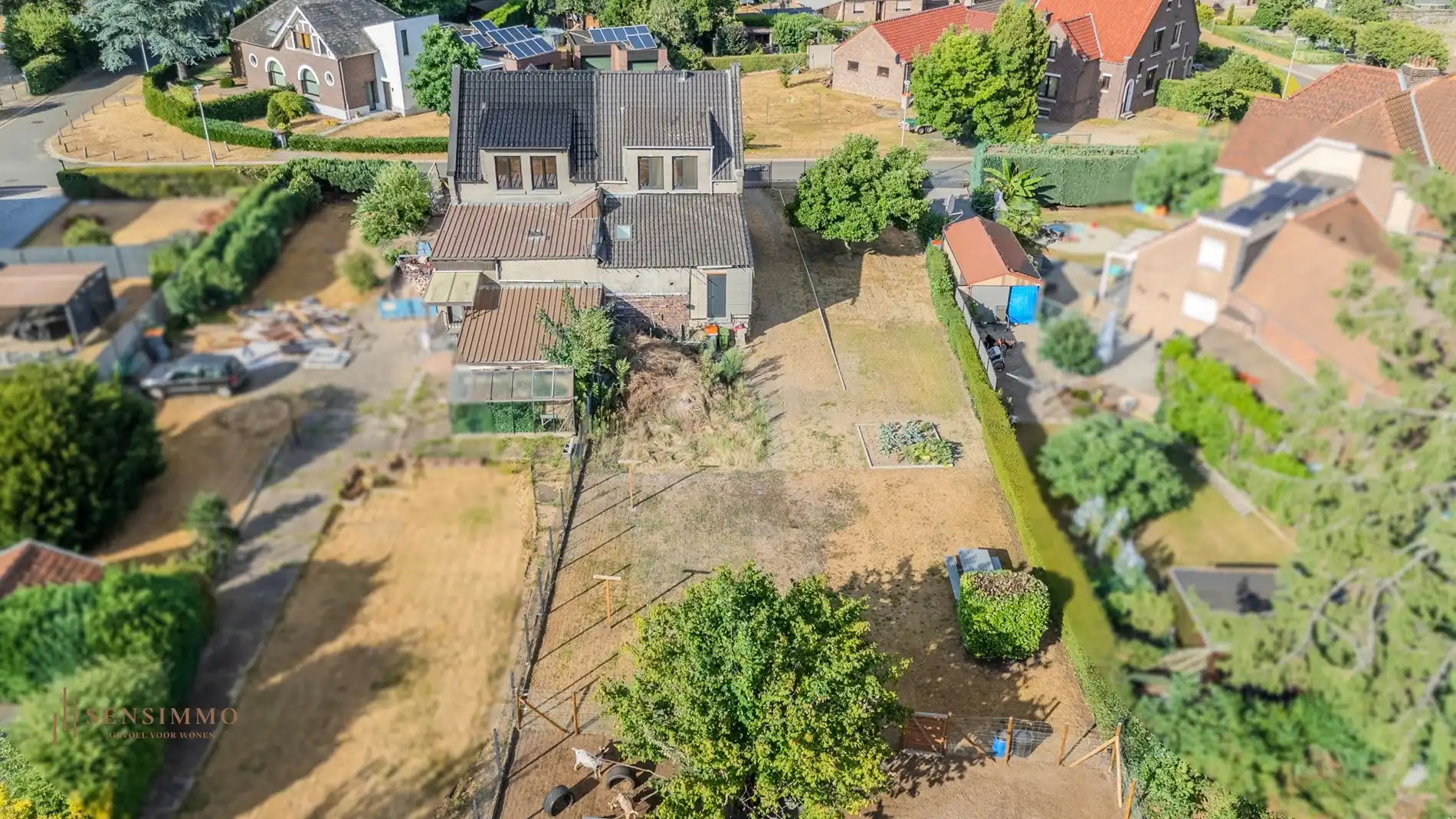 Instapklare, recent gerenoveerde woning met 3 slpks in Eisden Tuinwijk foto 28