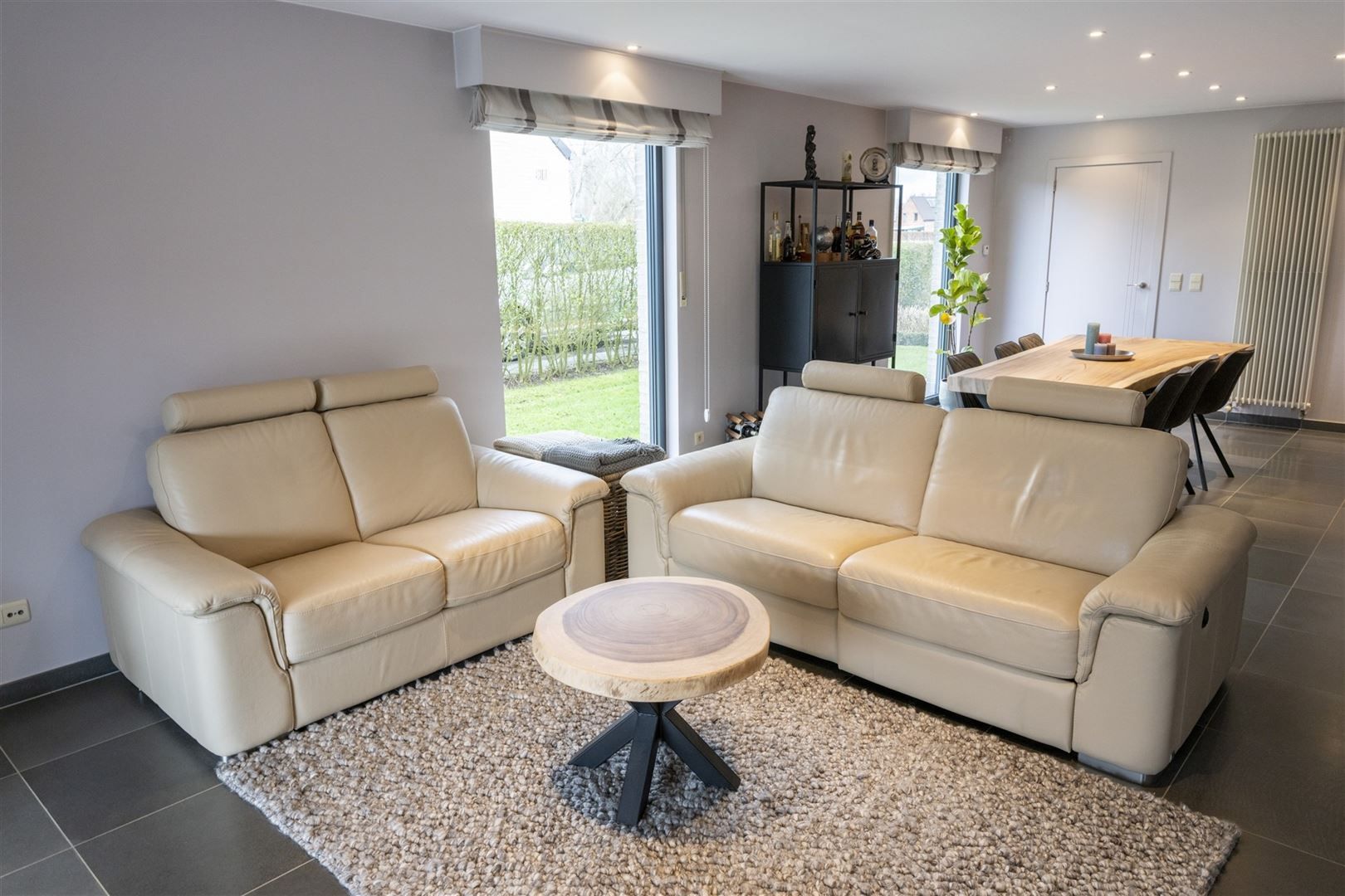 Kwalitatief afgewerkte woning met zonnige tuin, 3 slaapkamers en bureau. foto 4