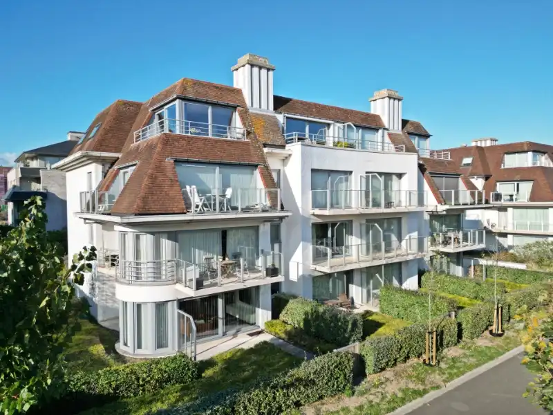 Hoofdfoto van de publicatie: Zonnig gelijkvloers appartement met 2 grote terrassen!