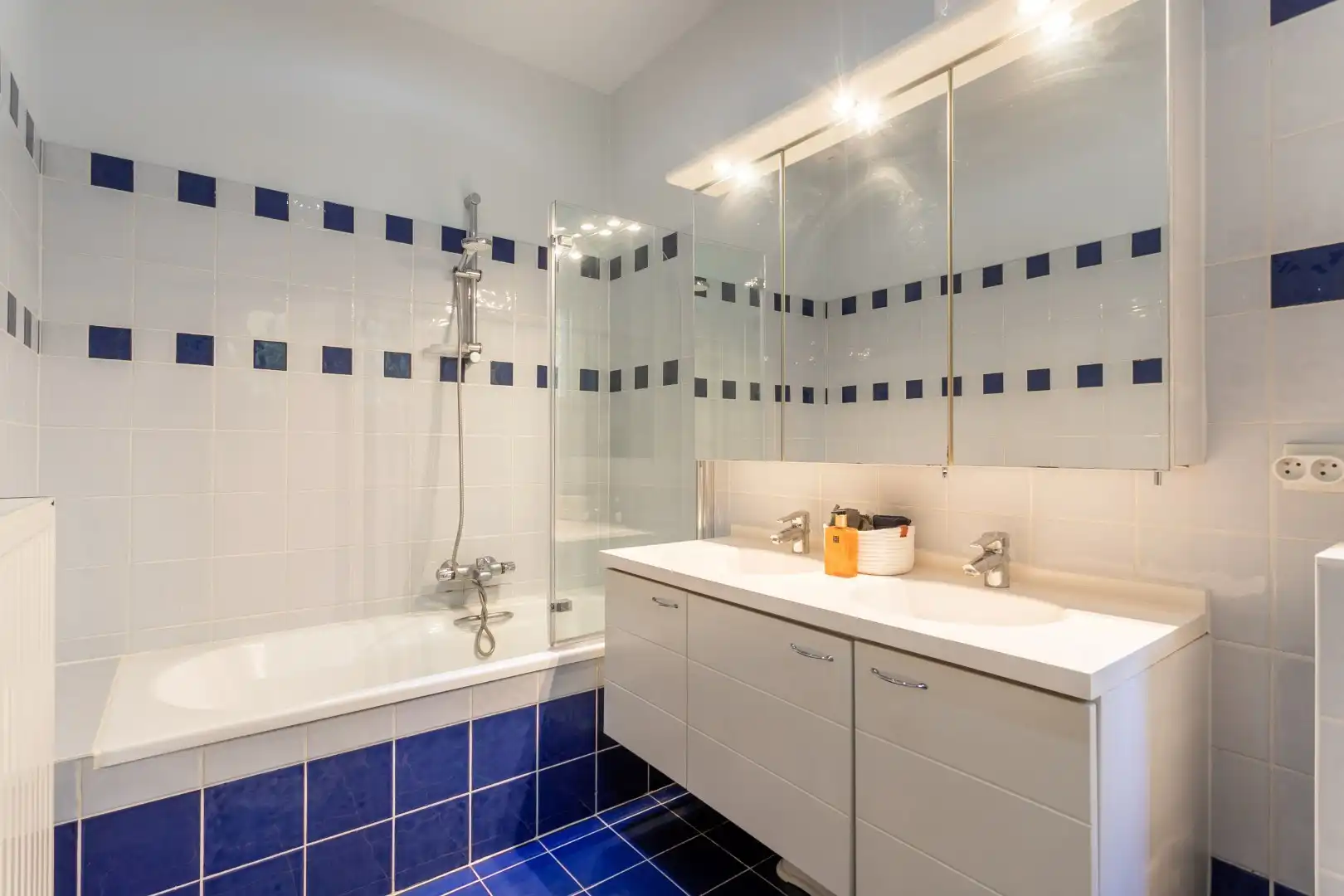 App. 3 slpk, 2 terrassen en garagebox  foto 13