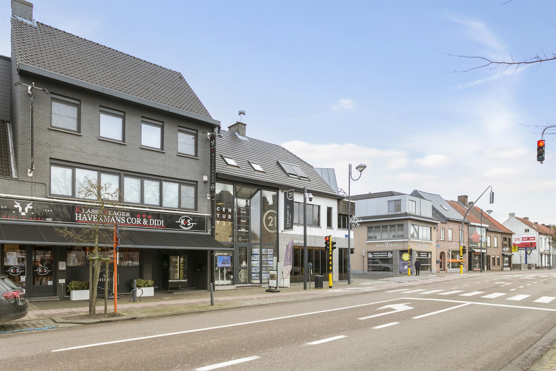 Handelspand aan de markt in Oud-Turnhout foto 4