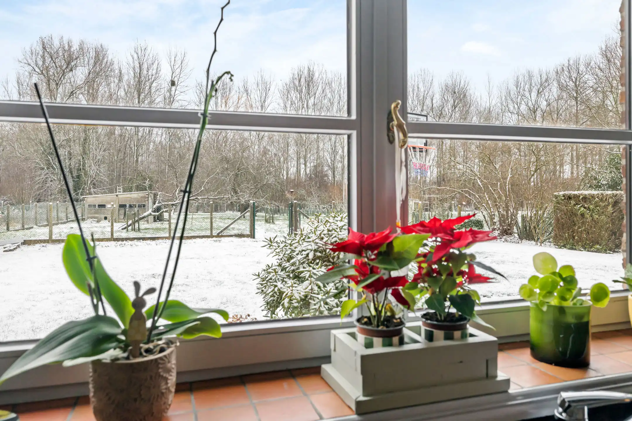 Statige villa 4 (5) slpk met grote tuin foto 14