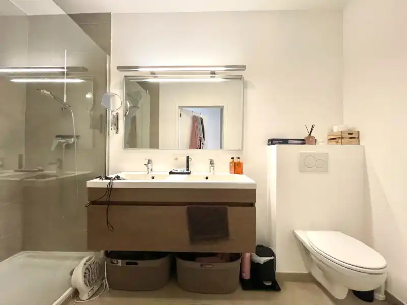 RECENTE WONING MET DRIE SLAAPKAMERS EN AUTOSTAANPLAATS TE WONDELGEM foto 7