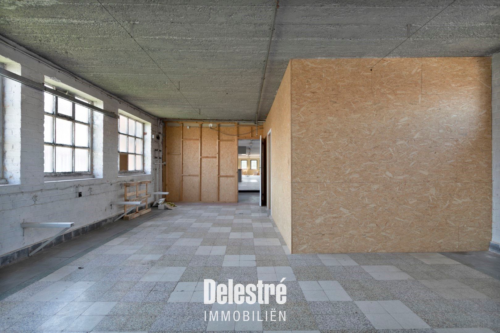** IN OPTIE ** LOFTVIBES 750 M2 LEO DE BETHUNELAAN.  foto 23