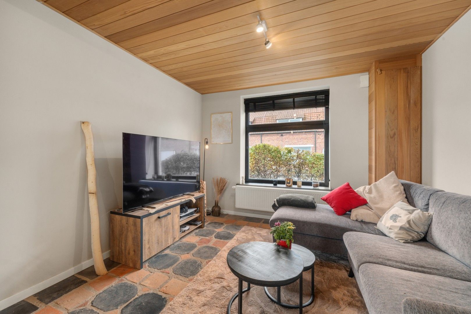 Instapklare, karaktervolle woning op 698 m² foto 9