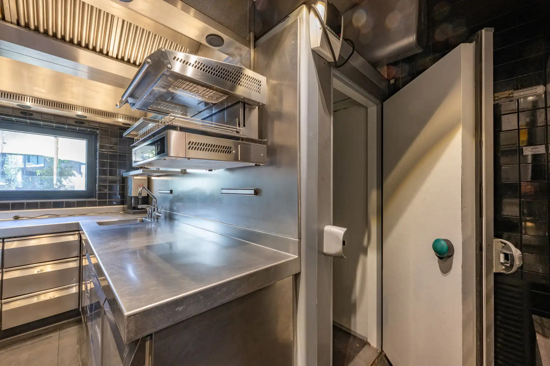 Exclusief horecapand met terras op toplocatie foto 22