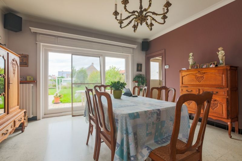 Lichtrijke, te moderniseren woning op 480m² op een steenworp van de Gavers... foto 6