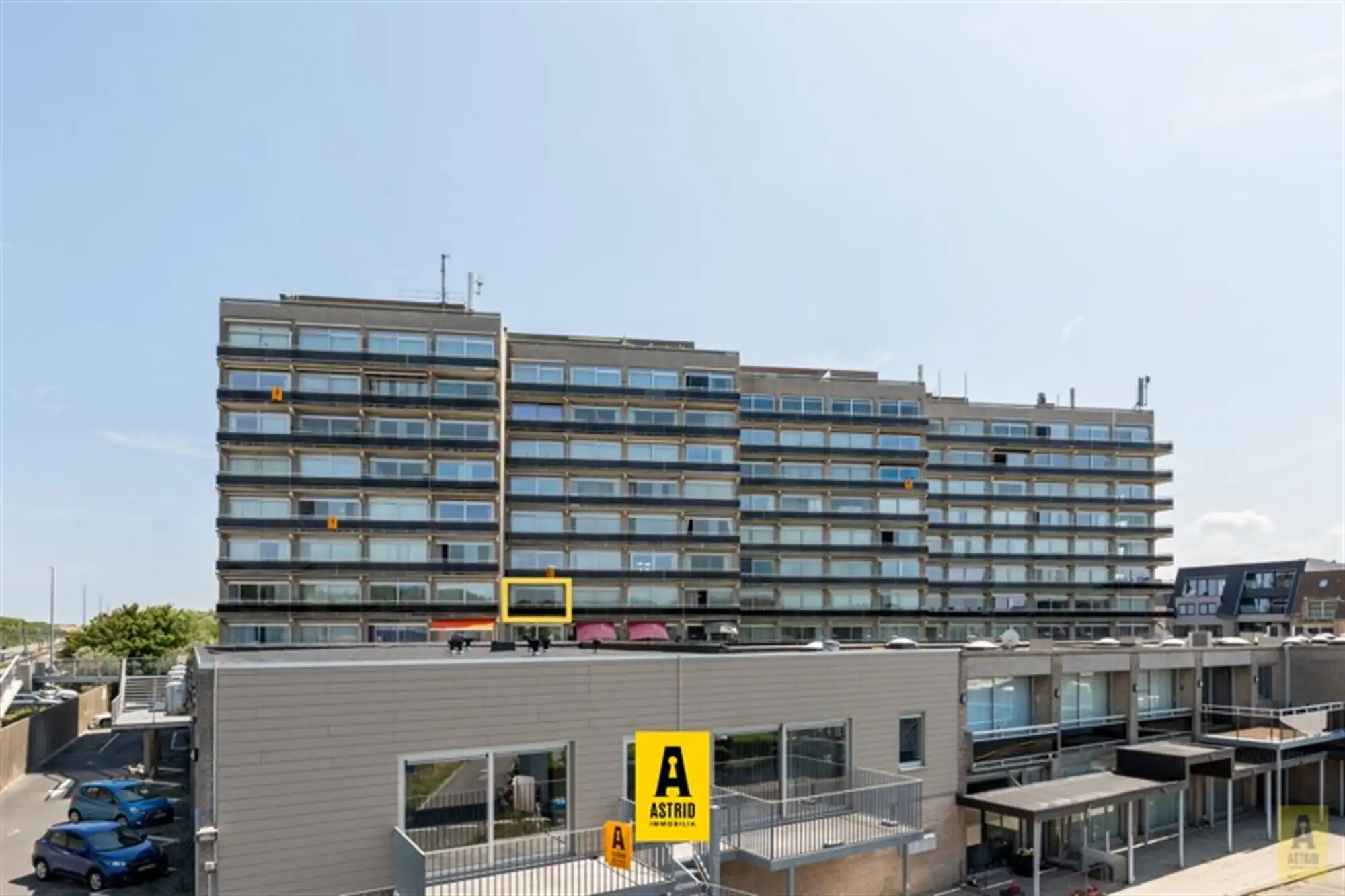 Zonnig appartement met open zichten vlakbij strand! foto 14