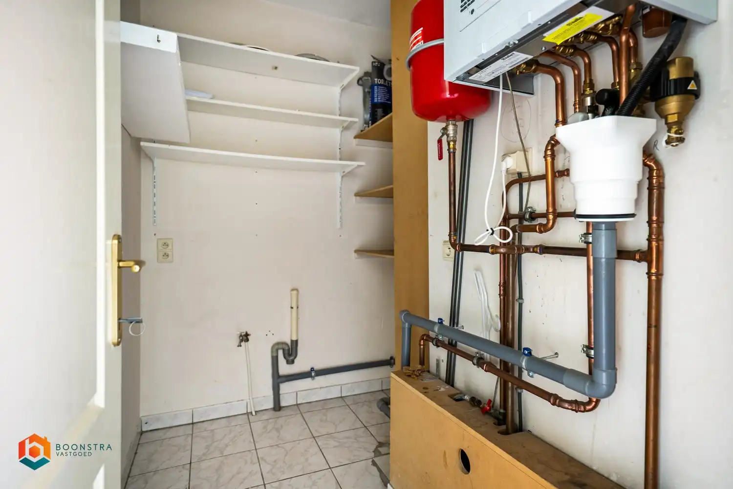 Ruim appartement met 2 slaapkamers en optionele staanplaats met berging foto 16