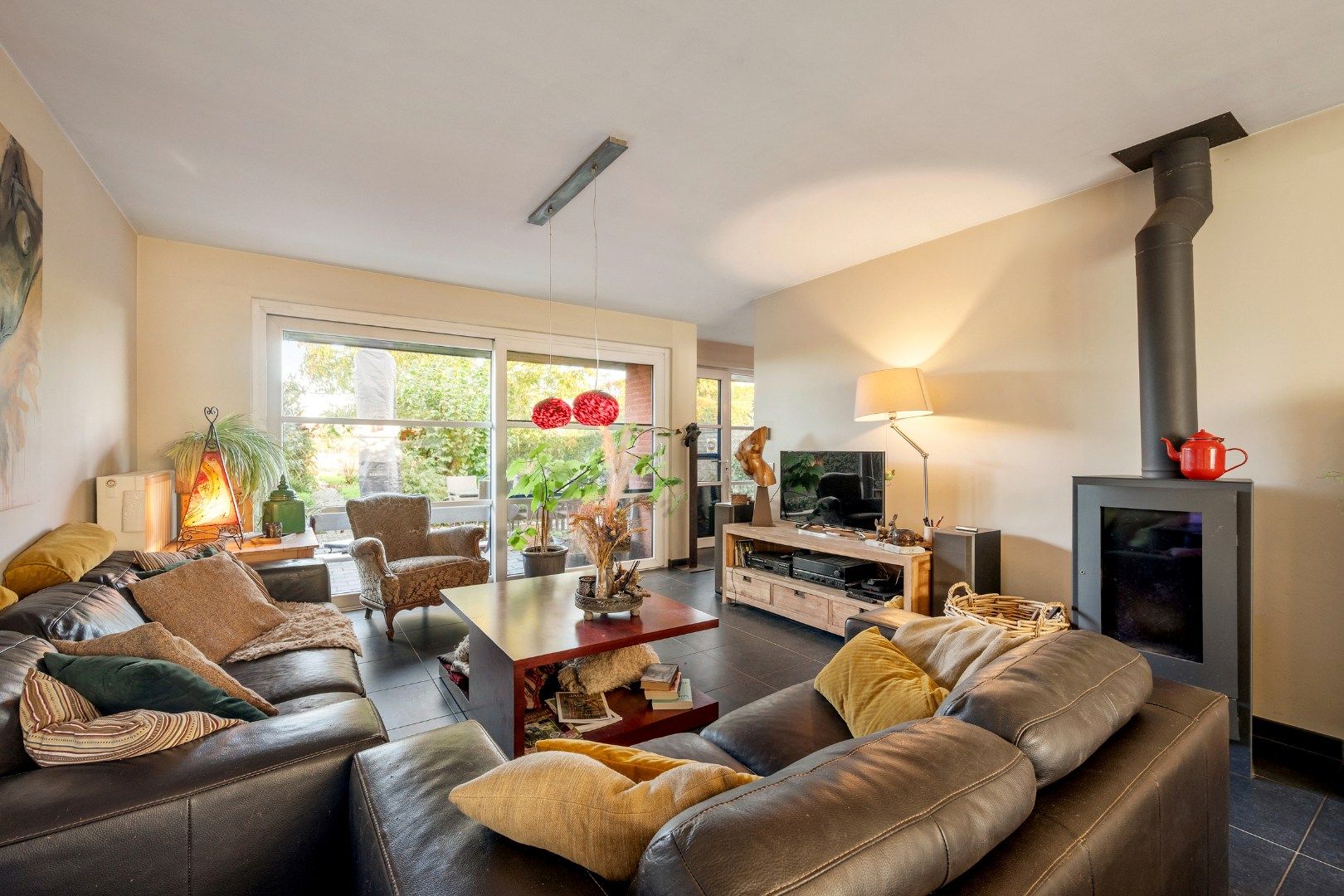 Instapklare woning met 3 slaapkamers, carport en verzorgde tuin in Beveren (Roeselare) foto 2