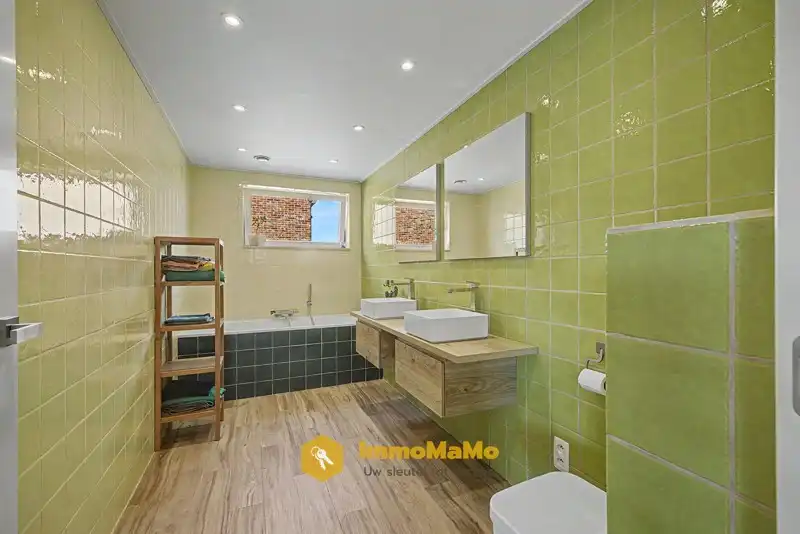 VERKOCHT - RUSTIG GELEGEN VILLA MET 3 (BAD)KAMERS TE KOOP IN WACHTEBEKE foto 18