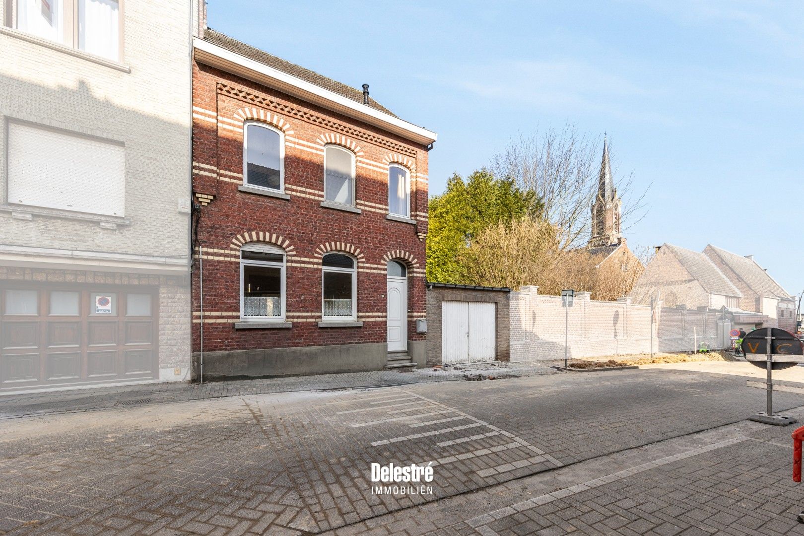 RENOVATIEPAREL MET GARAGE EN ZALIGE TUIN WELLE foto 24