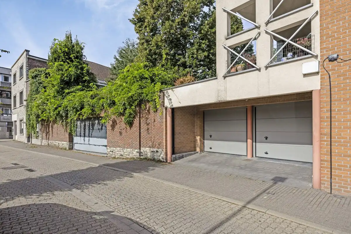 Charmant en ruim huis met 2 garageboxen in hartje Vilvoorde foto 29