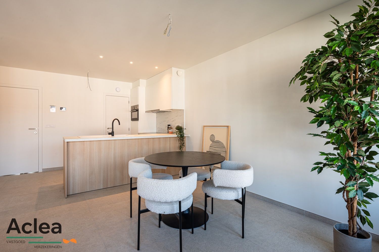 Nieuwbouw appartement met 2 slpks en 2 terrassen in centrum Eeklo - 6% BTW MOGELIJK ! foto 2