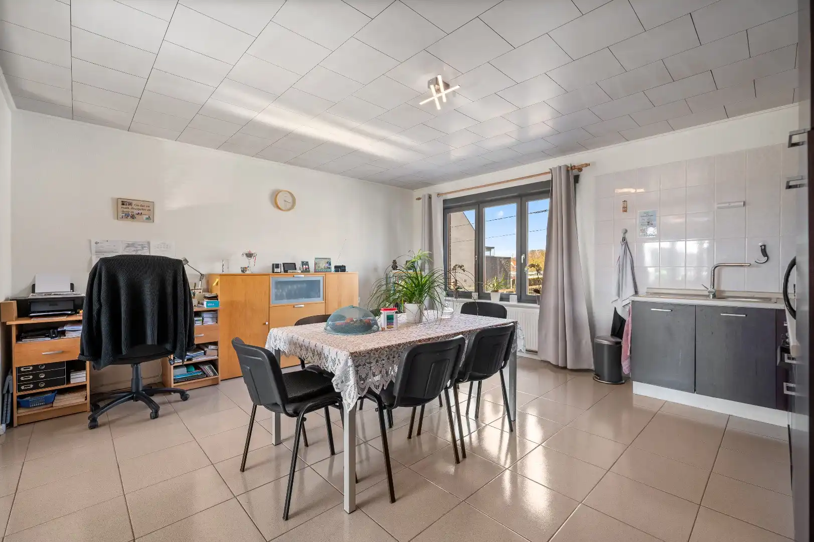 Instapklaar appartement + ruime casco woonst met tuinzicht foto 13