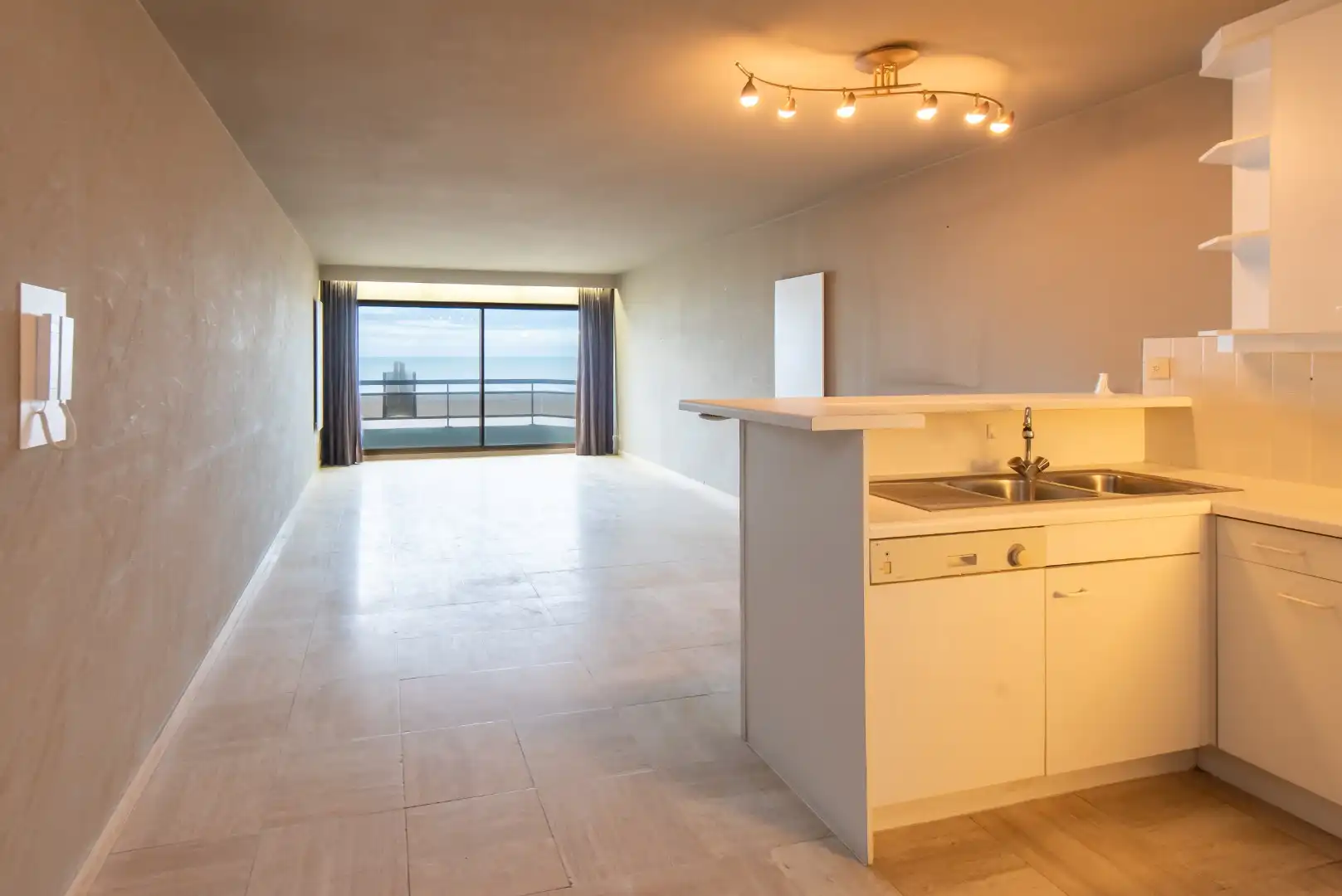 Appartement met frontaal zeezicht en twee slaapkamers foto 3