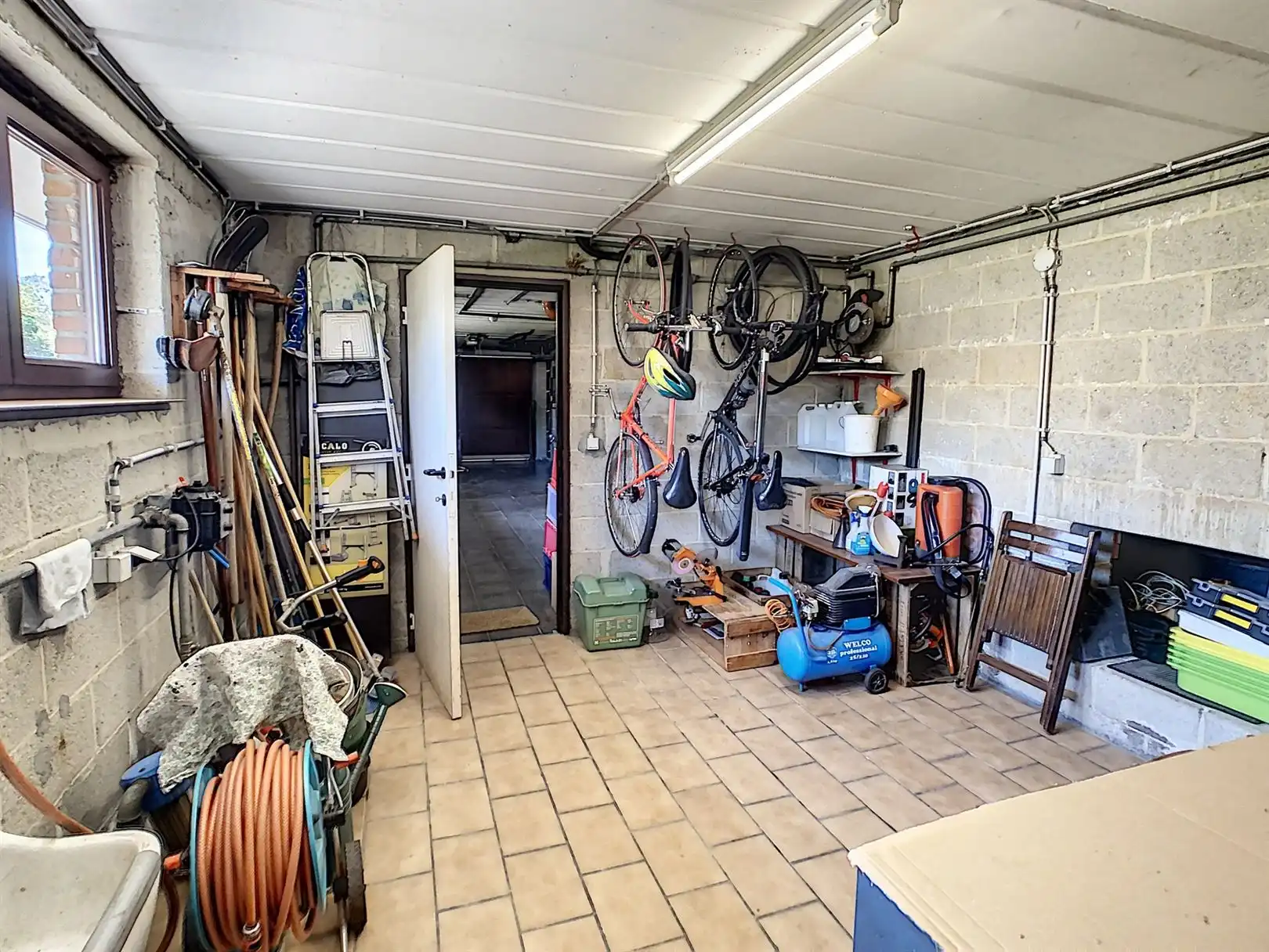 Ruime landelijke woning met 5 slpks, 19a 76ca foto 43