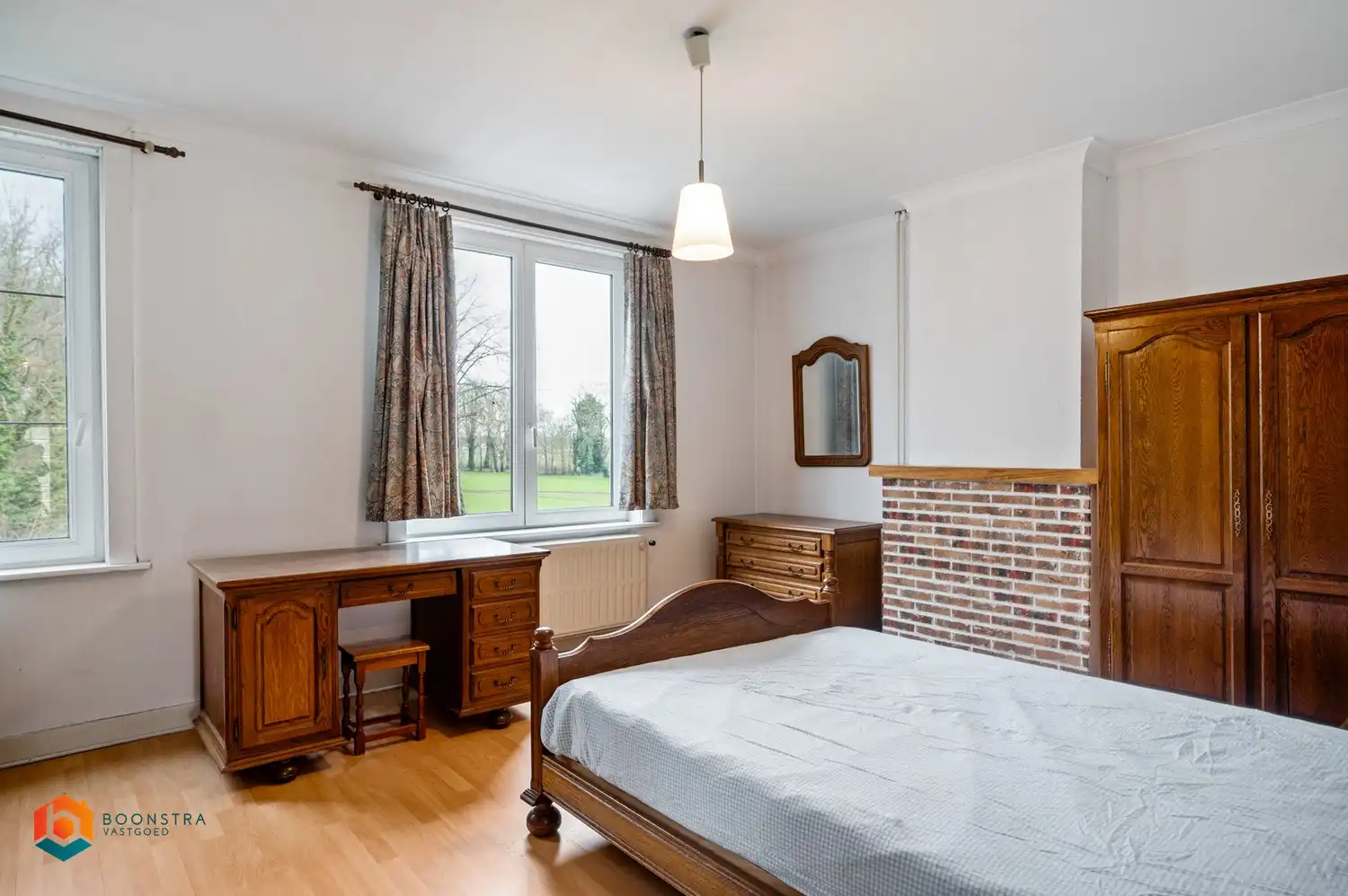 Te renoveren woning met 3 slaapkamers, tuin en garage foto 14