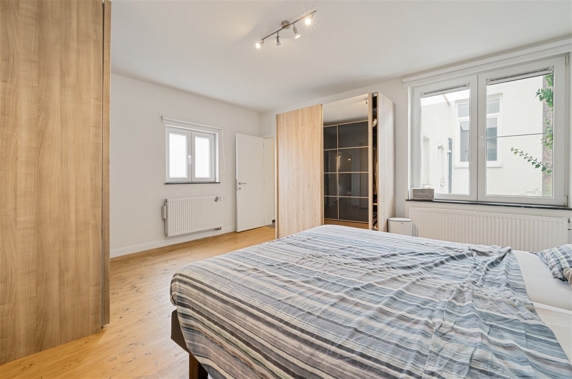 Stijlvol wonen in het hart van Aalst – Instapklare gezinswoning met terras foto 14