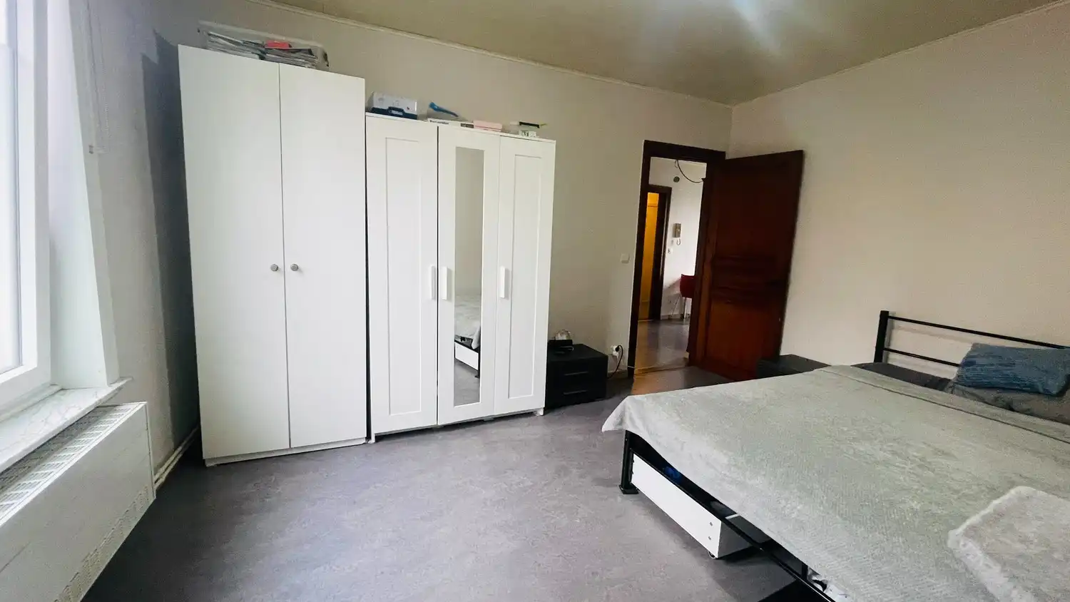 Gerenoveerd appartement te huur in Ruddervoorde foto 8