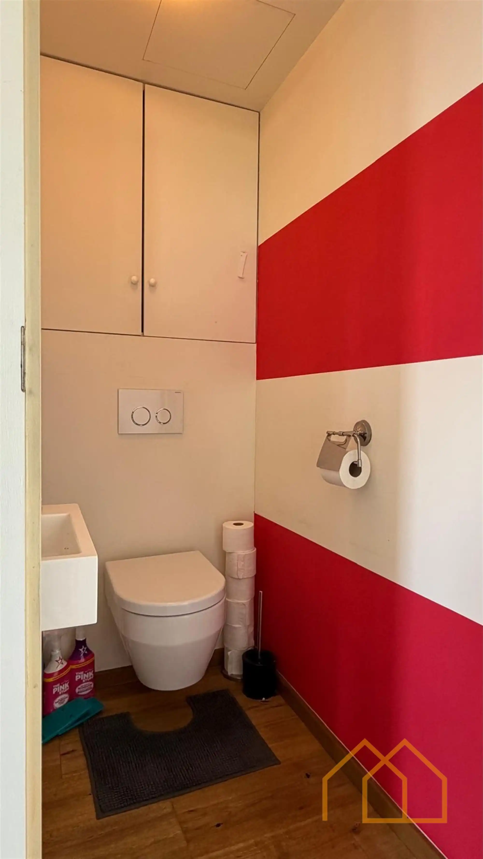 Modern appartement met mooi uitzicht foto 13