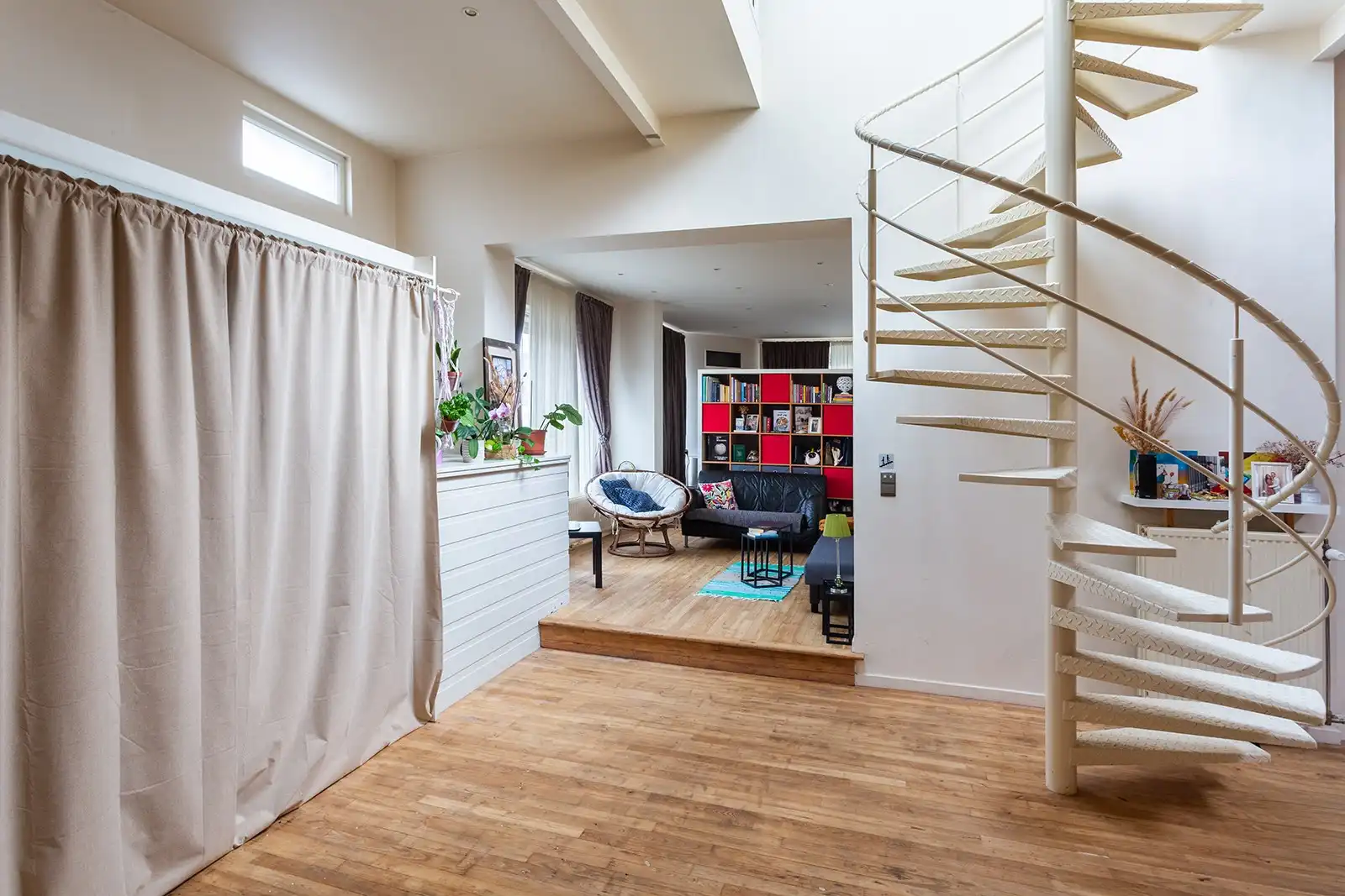 Ruime loft met terras foto 13