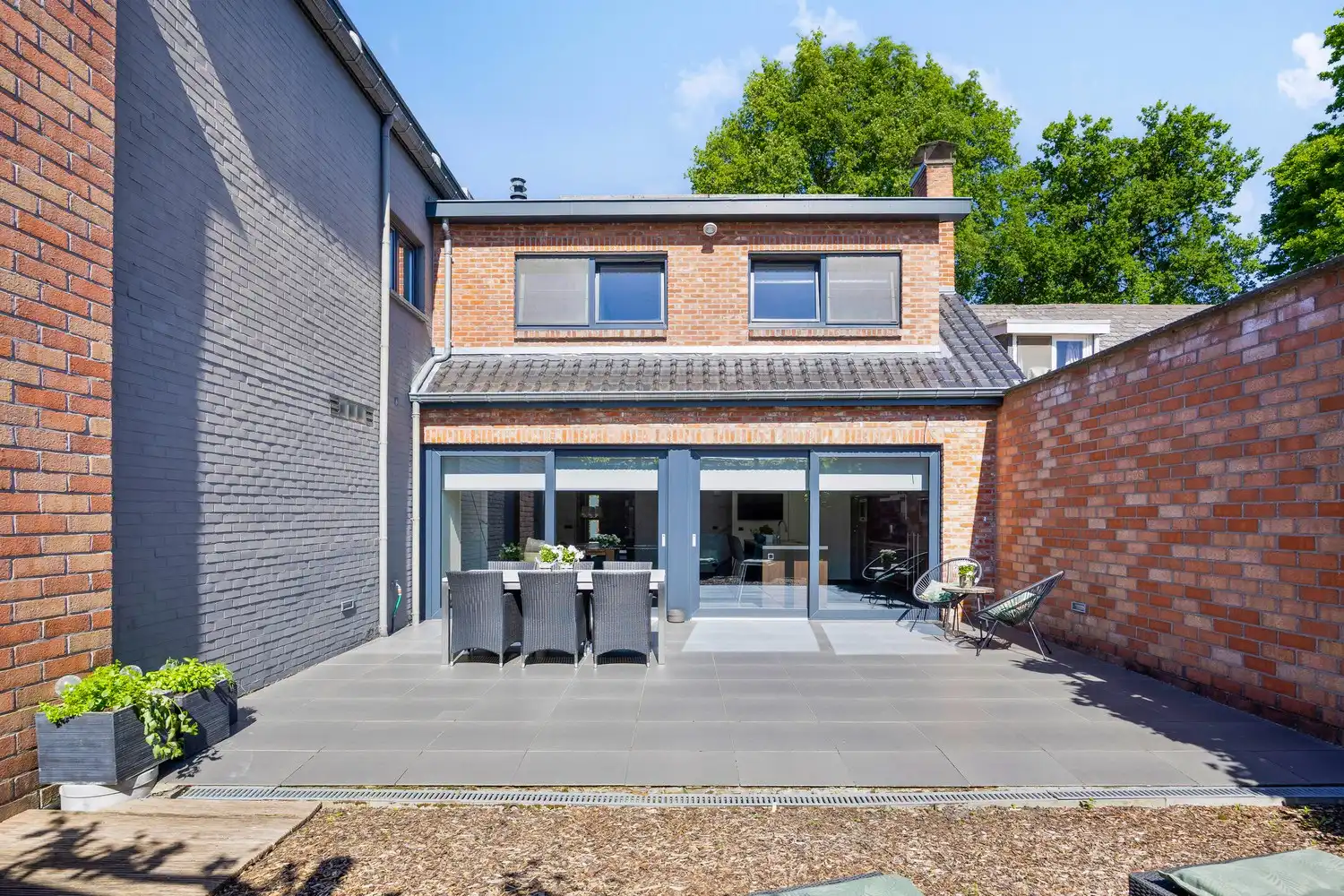 Stijlvol wonen in As: ruime, instapklare woning met tuin en garage foto 41