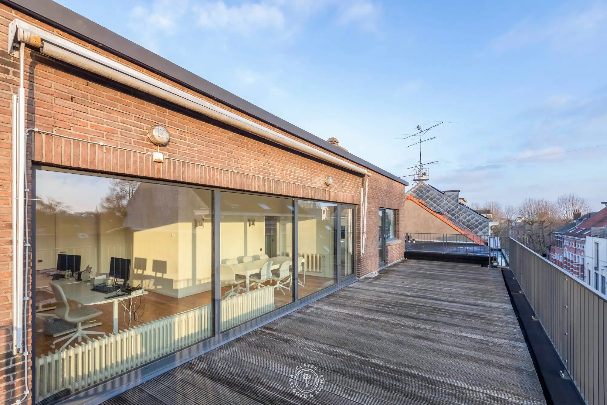 Dakappartement met ruim zuidgericht terras in centrum Sint-Niklaas foto 10