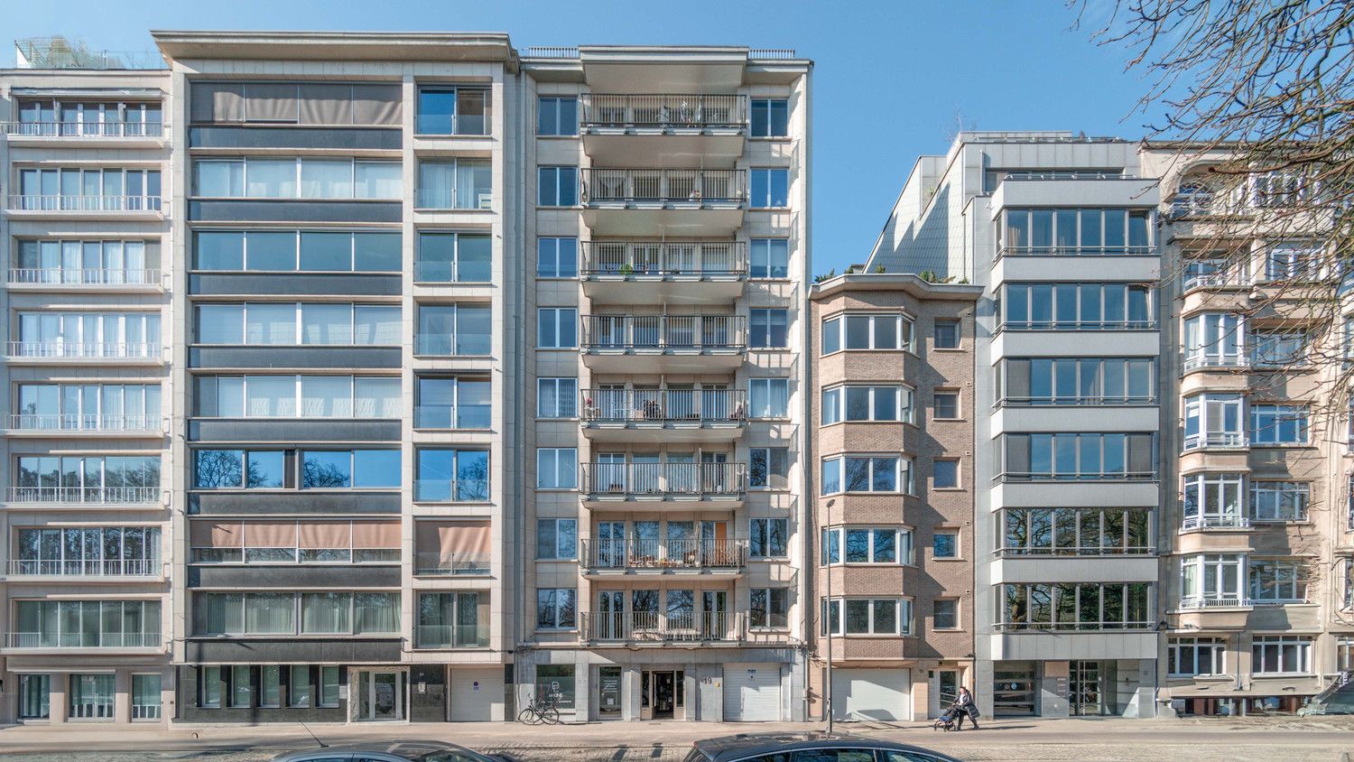 Luxueuze en energiezuinige (EPC B) totaalrenovatie met zalig parkzicht aan de Rubenslei in hartje Antwerpen + optionele parking foto 2