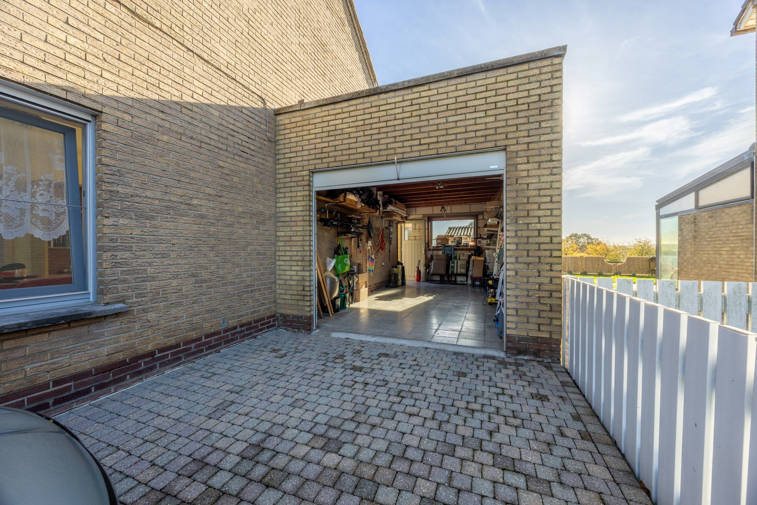 KLOEKE HOB MET DUBBELE GARAGE EN VERZICHT foto 18