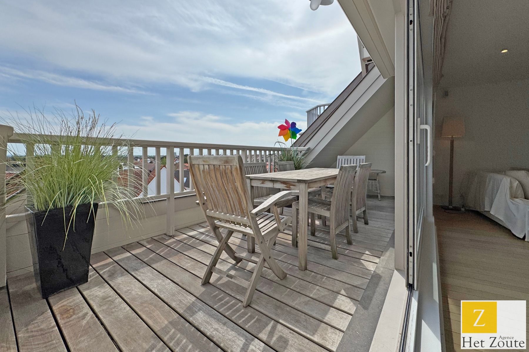 Gemeubeld Penthouse in het hart van het Zoute foto 20