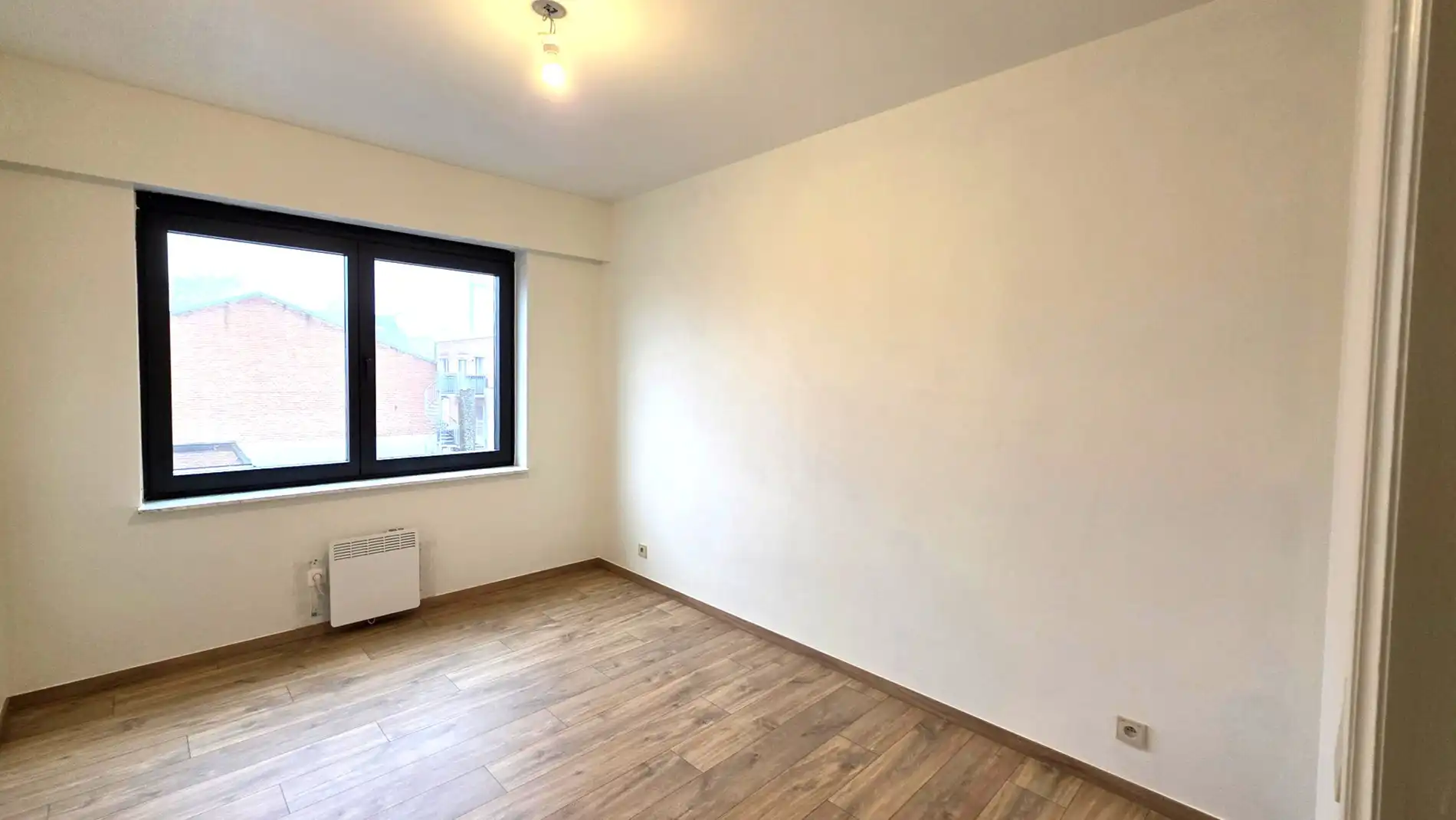 Appartement op het 2de vd in het centrum van Heist-o/d-Berg  foto 9