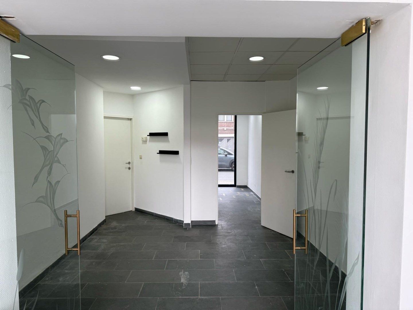 Kantoorruimte te huur op toplocatie in Gent foto {{pictureIndex}}
