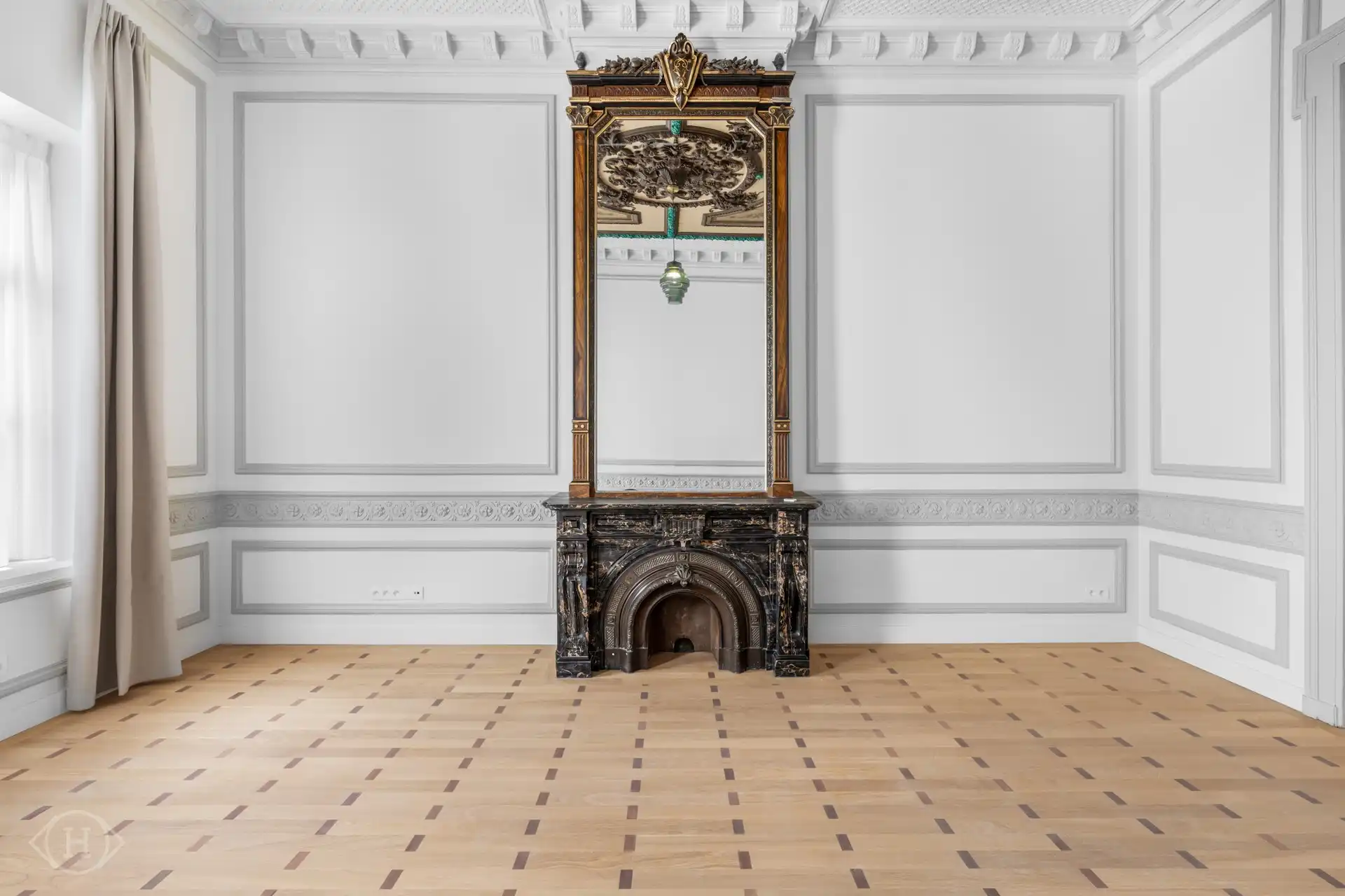 Stijlvol historisch appartement op de Bondgenotenlaan foto 3
