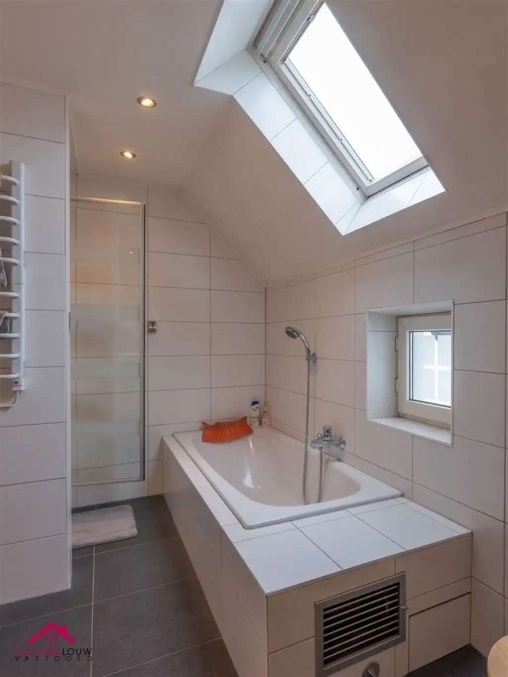 Charmante vrijstaande woning foto 40
