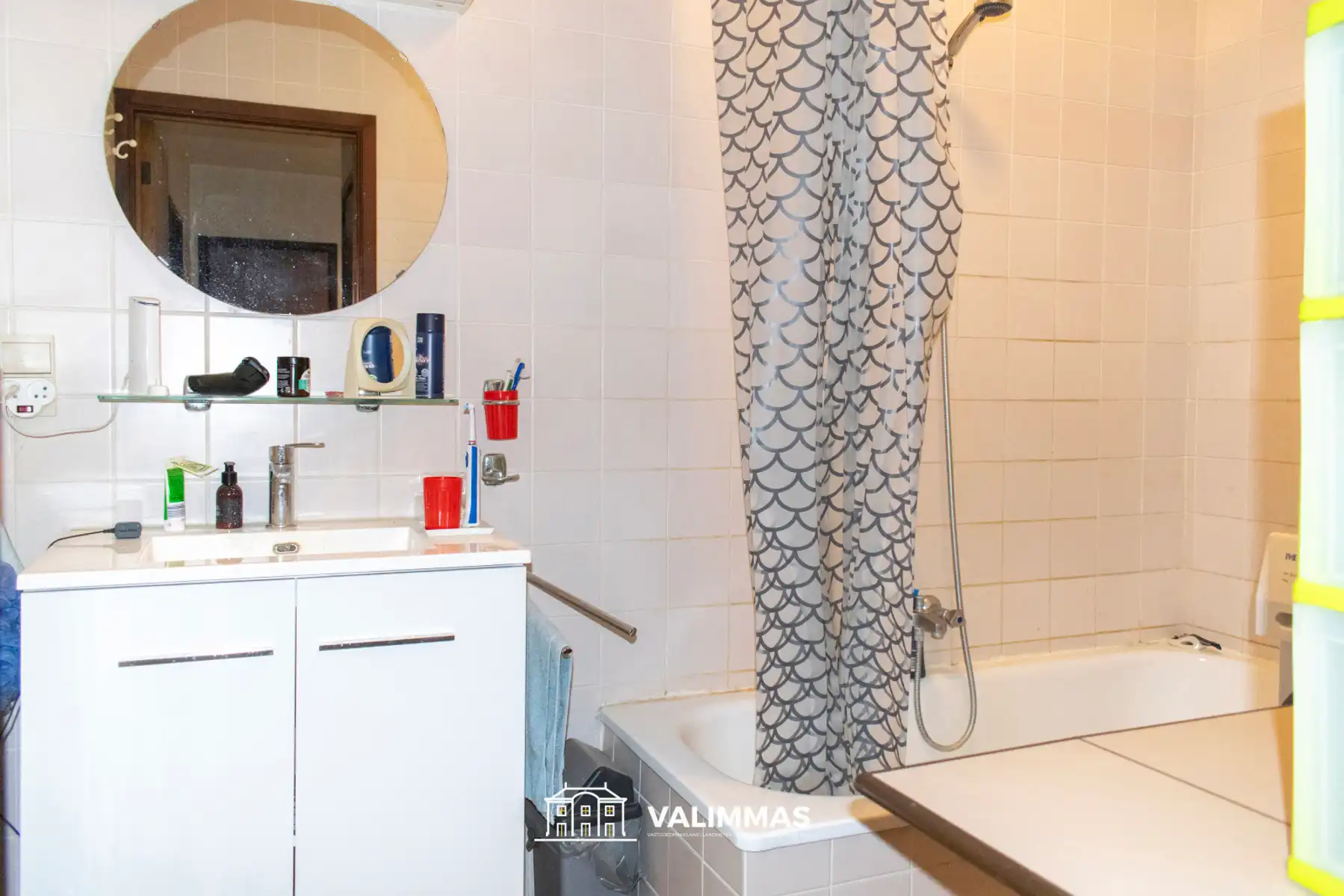 Verzorgd en energiezuinig appartement met terras en parking foto 10