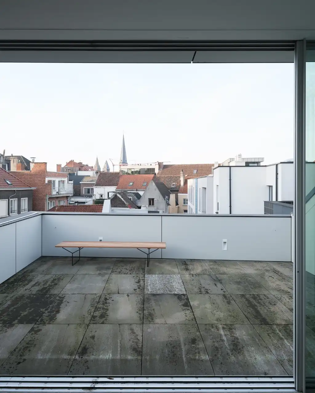 High-end duplexpenthouse met drie terrassen, gelegen in een architecturaal hoogstaand gebouw naar ontwerp van Element Architecten. foto 16