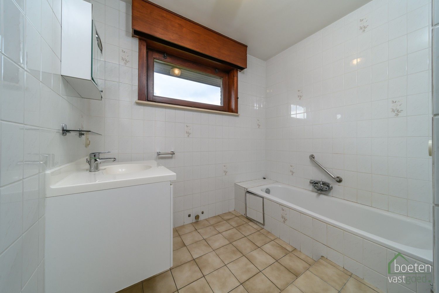 Reninge: Verzorgde gelijkvloerse woning met heel wat potentieel, fantastische tuin met open zicht op de Reningse broeken op 1.108m² totale grondopp. foto 12