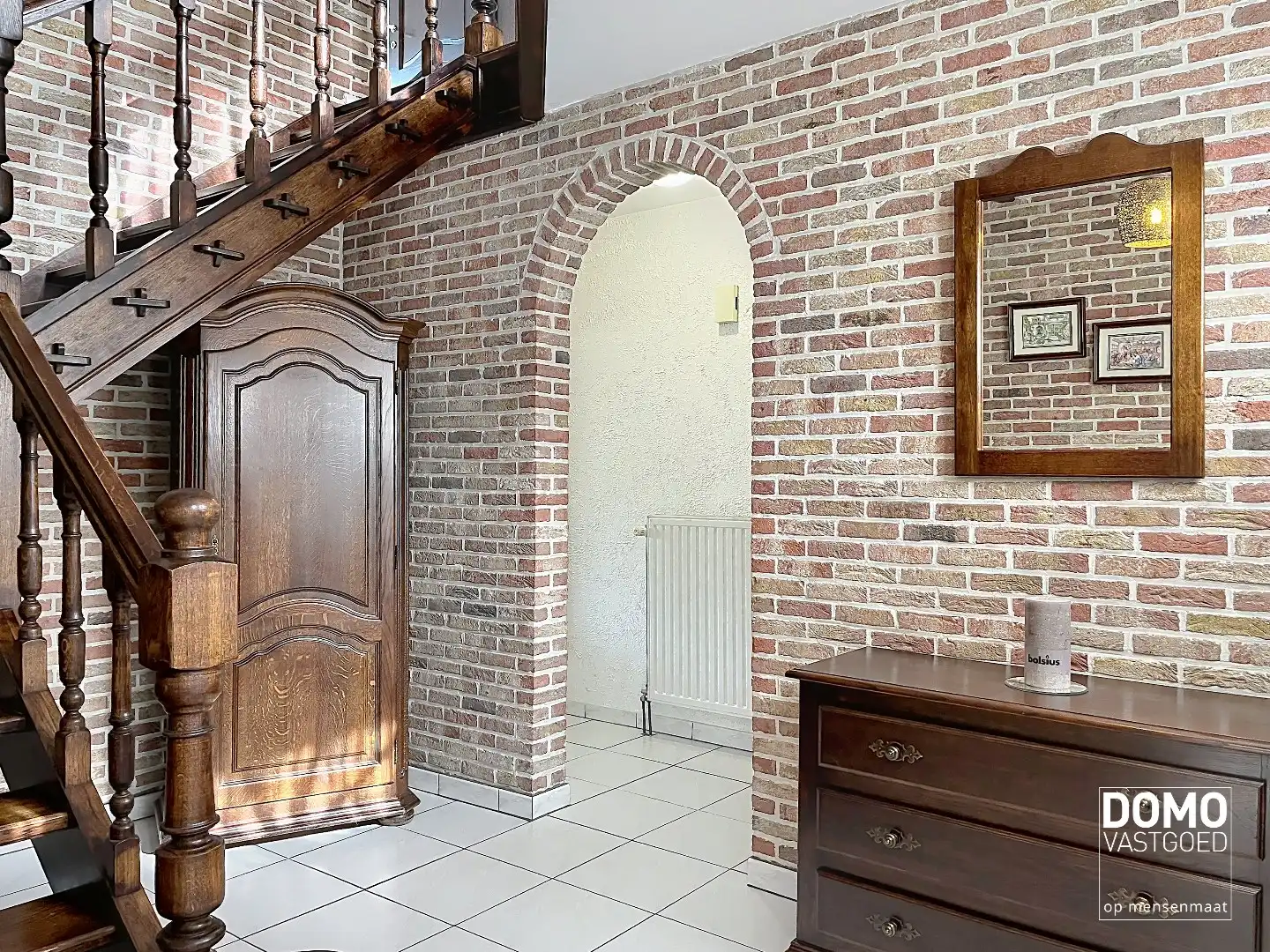 RUIME, LICHTRIJKE OPEN BEBOUWING MET ZONNIGE TUIN TE HALEN foto 9