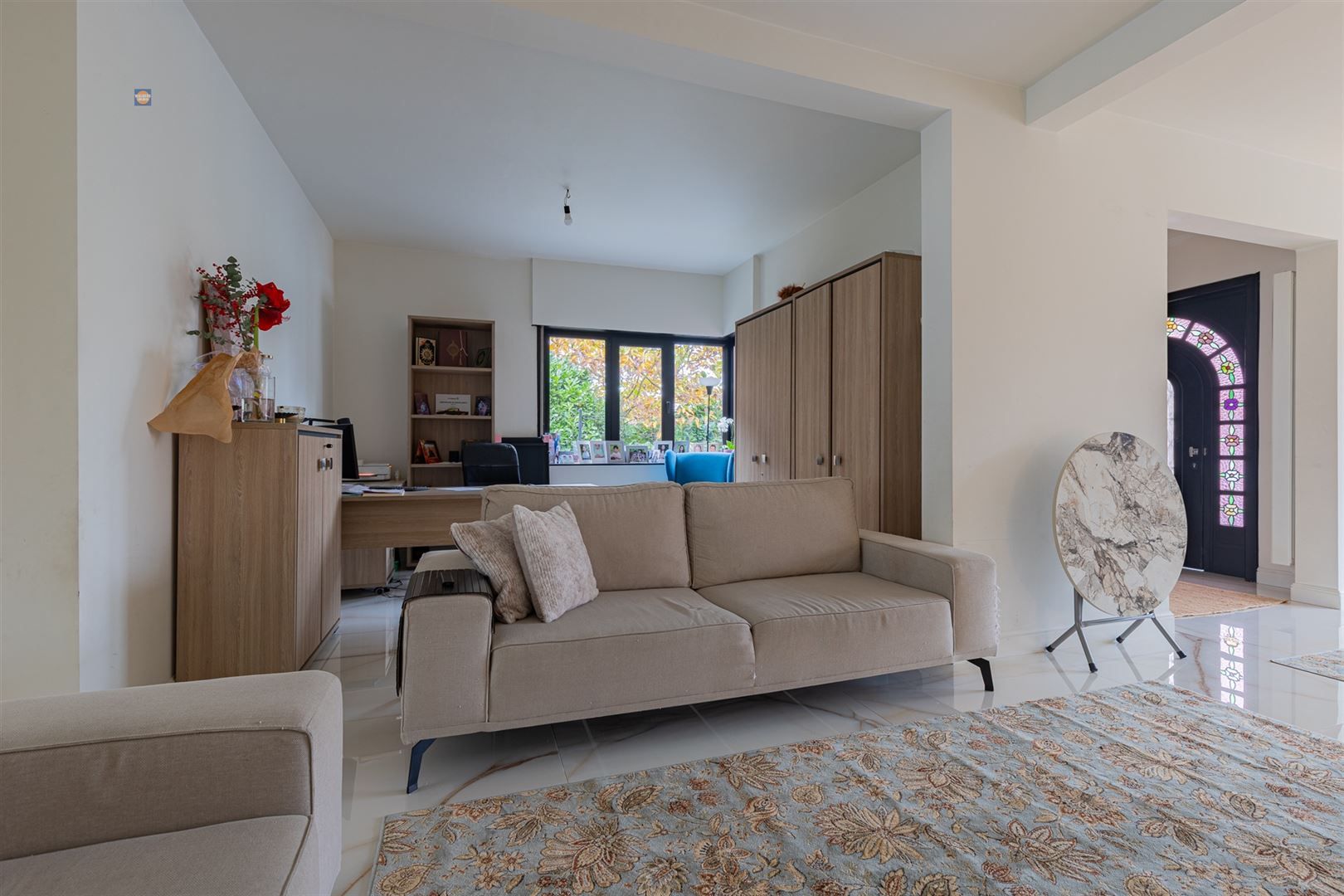 Ruime halfopen woning met grote tuin en 3 slaapkamers foto 5