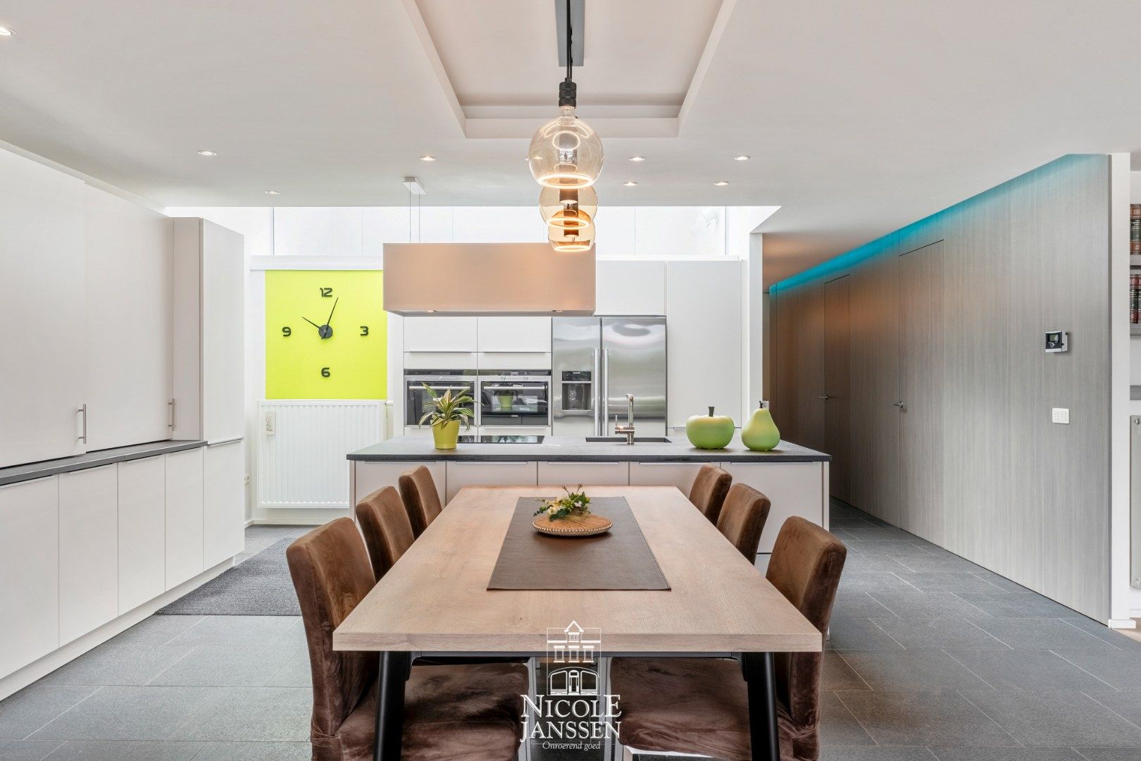 Prachtig luxeappartement met twee slaapkamers en ruim terras nabij centrum  foto 6