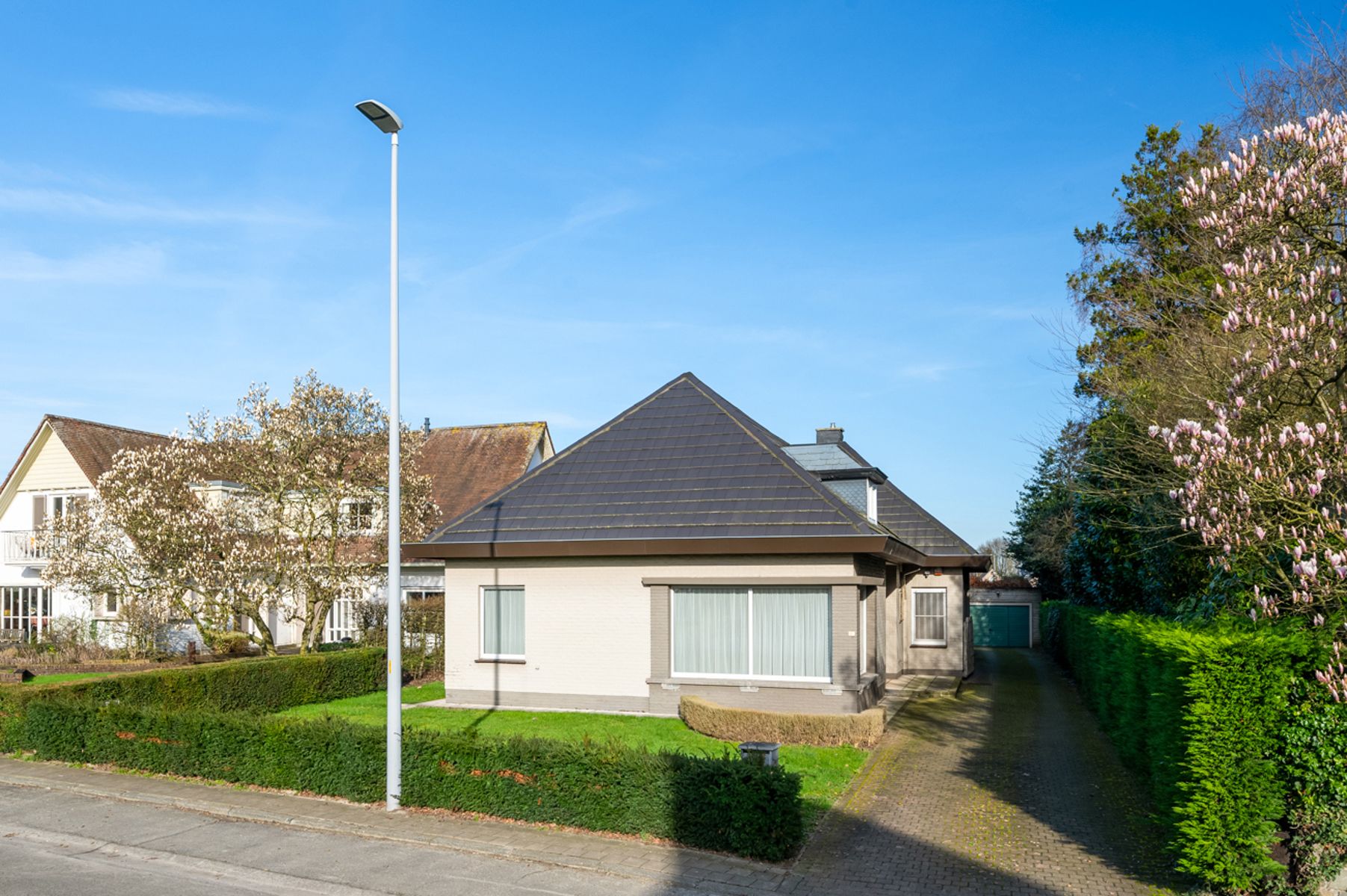 Grote woning op toplocatie in Lochristi foto 1