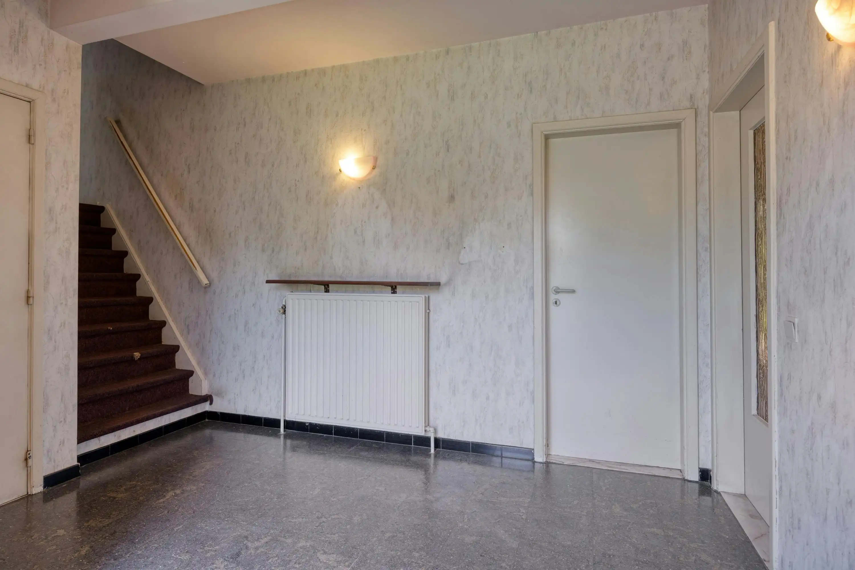Te renoveren woning met grote tuin in Heide-Kalmthout! foto 4