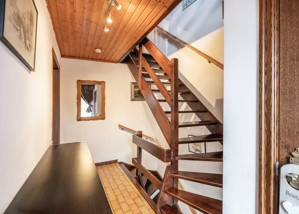 Bel étage, 4 slpk met zonnige tuin en eindeloos potentieel foto 18