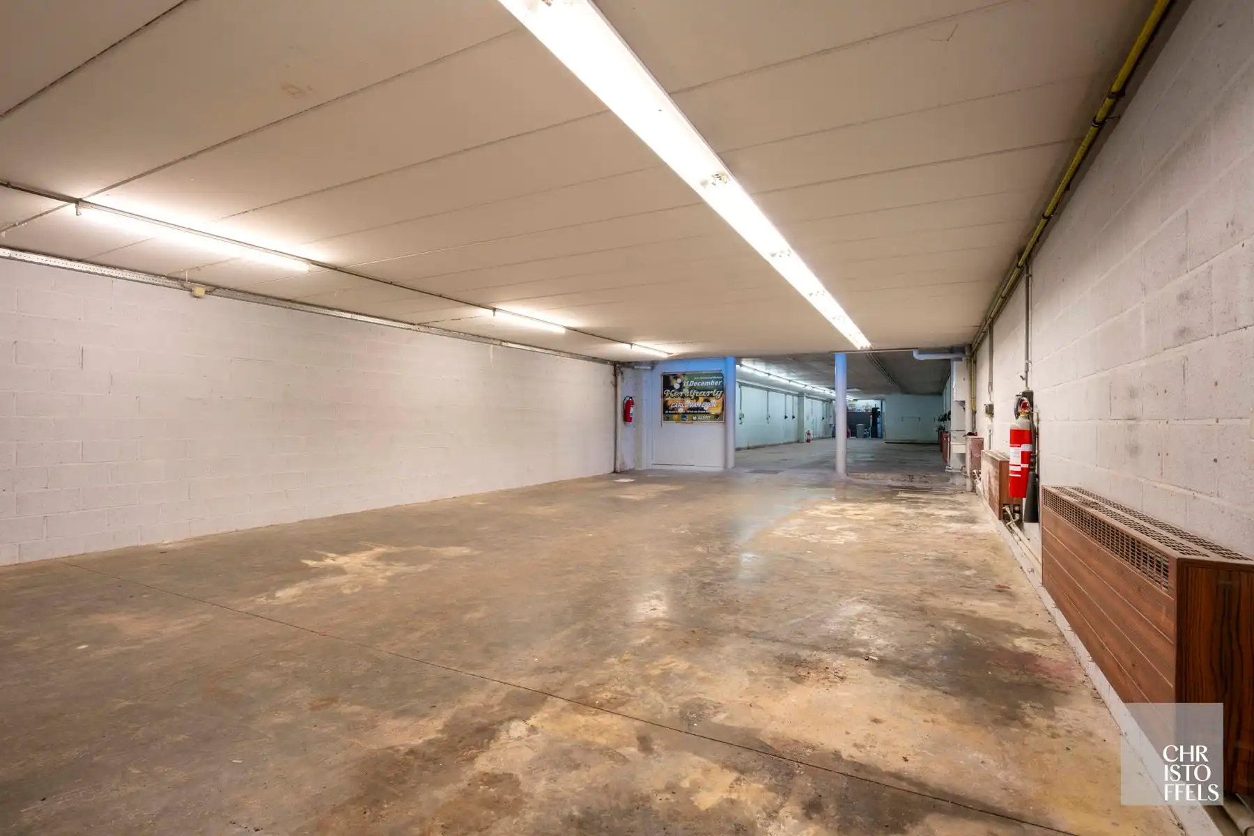 Gebouw voor gemengd gebruik van 572m² - Winkel/kantoor - Werkplaats/magazijn - Bovenwoning foto 12